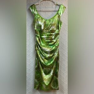 London Times Green Ruched Size 6 Sheath Dress